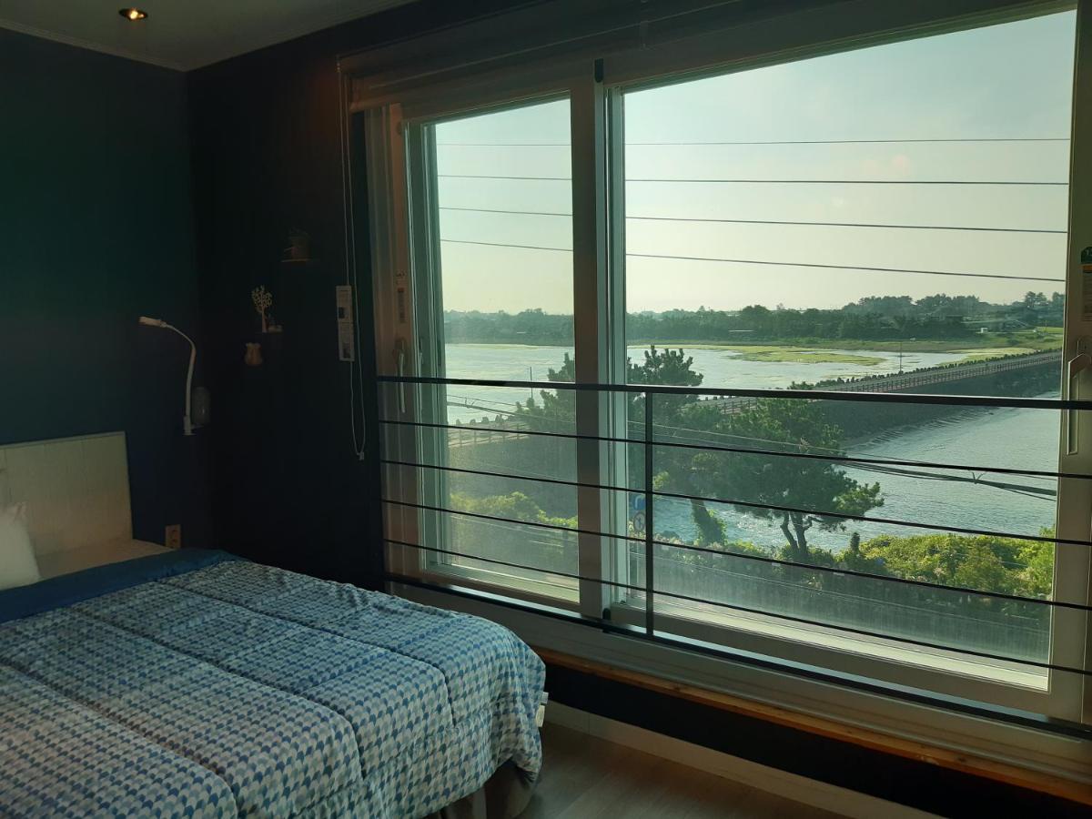 Jeju Gaviota Pension Exterior photo