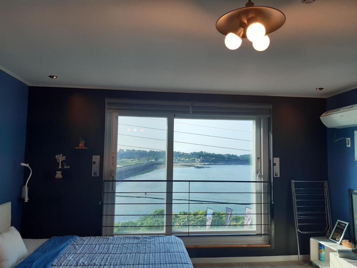 Jeju Gaviota Pension Exterior photo